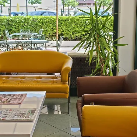 Abahotel 3*