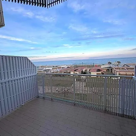 Abahotel Frontemare ميلانو ماريتيما