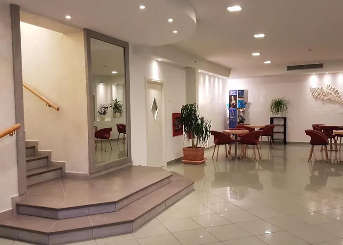 Hotell Abahotel 3*